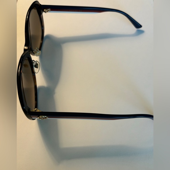 Gucci GG0849SK Sunglasses - Picture 12 of 15